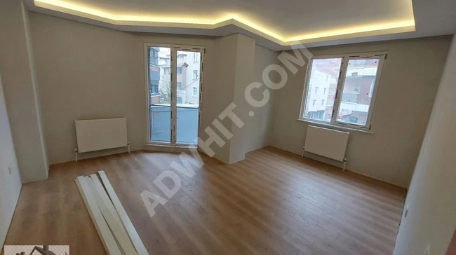 GÜNEYDEN SIFIR KÖŞE BİNADA 2+1.85M2 FUL AYDINLIK DAİRE