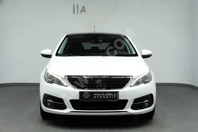 سياارة PEUGEOT 308 1.5 BlueHDİ STYLETECH EAT8 موديل 2021 - فتحة سقف