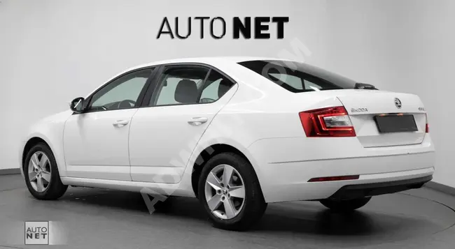 SKODA OCTAVIA 1.6 TDI model 2017 with 115 horsepower, DSG automatic transmission, and 13,000 km mileage.