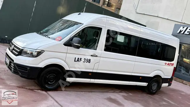 سيارة VW CRAFTER موديل 2023  معروضة للبيع، مع لوحة L، والمسافة المقطوعة 150 ألف كم.