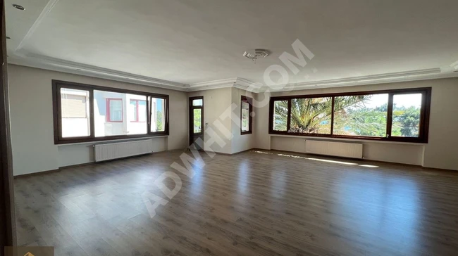 Apartment for rent with a sea view, located at a great location on FLORYA HAT Road.