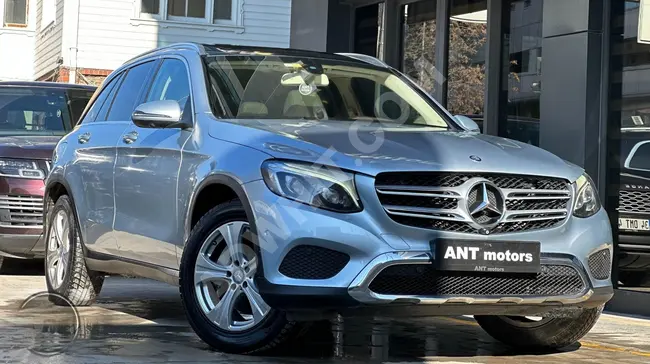 سيارة MERCEDES GLC 250d 4MATIC EXCLUSIVE موديل 2015 - تدفئة + بكامل المواصفات - بدون حوادث