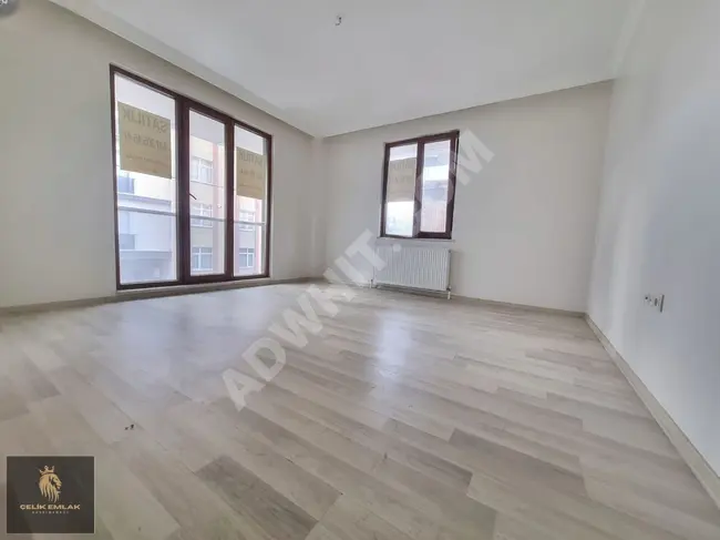 For sale: Empty 2+1 apartment without loan limit in TAVUKÇUYOLU complex, ÜMRANİYE