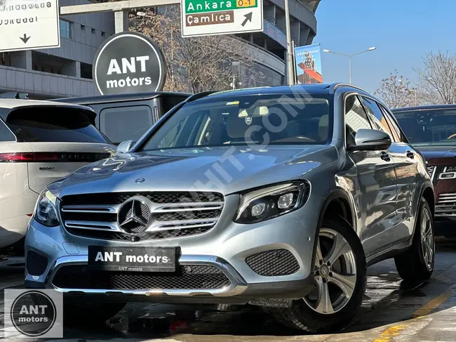 سيارة MERCEDES GLC 250d 4MATIC EXCLUSIVE موديل 2015 - تدفئة + بكامل المواصفات - بدون حوادث