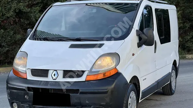 Renault Trafic Multix model 2006 with new inspection and traffic maintenance.