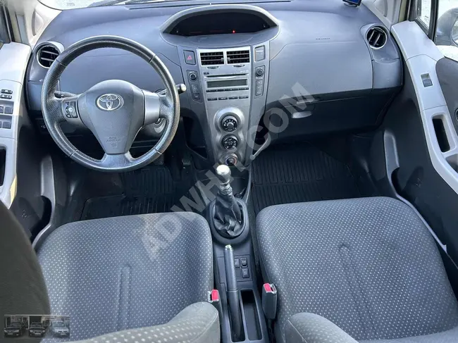 TOYOTA YARIS 1.33 model 2011, gasoline, manual transmission, serviced.