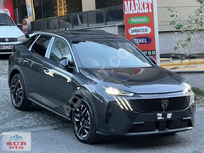 سيارة PEUGEOT 3008 1.2 HYBRİD ALLURE موديل - 2024 لون LANSMAN  بمسافة 6001 كم