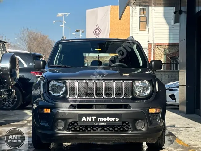 سيارة JEEP RENEGADE 1.3 T LONGITUDE موديل 2022 بدون حوادث - أوتوماتيك