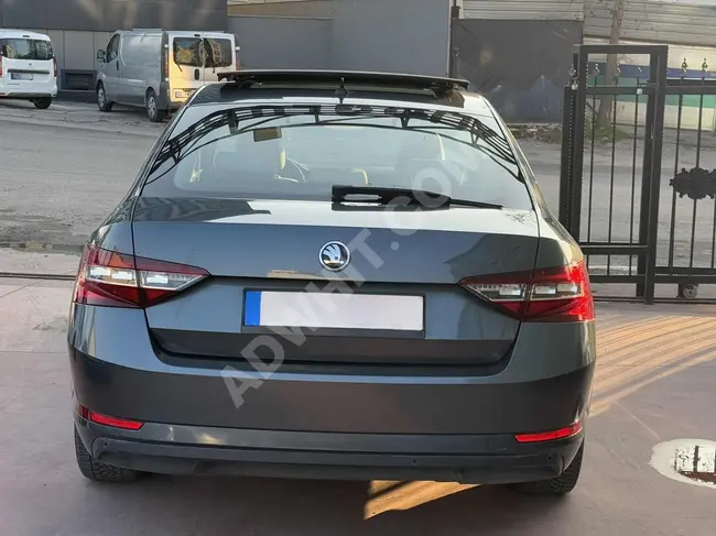 سيارة SKODA SUPERB موديل 2019 - سقف زجاجي - 1.99 للقرض