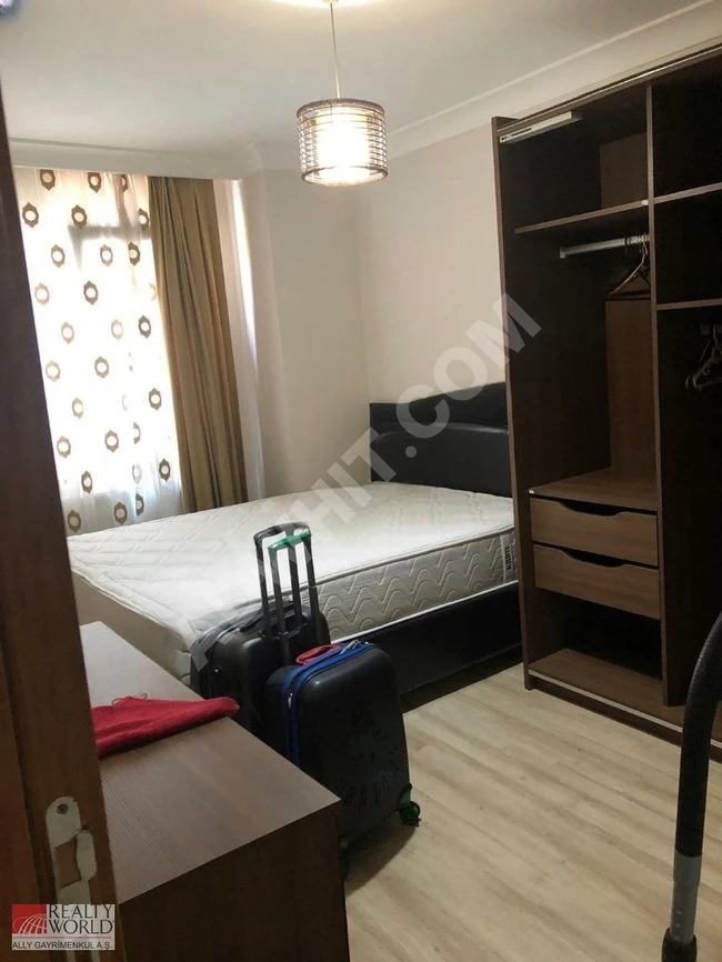 Reverse duplex apartment for rent, within walking distance from the metro in the center of KAGITHANE.