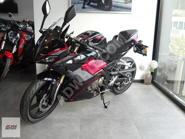 Motorcycle SRK 125R available at a special price for cash payment from the BORA MOTOR KARTAL dealer.