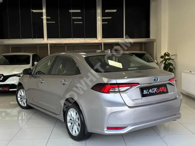 سيارة COROLLA 1.8 موديل  2021 هجين  أوتوماتيك، 184,000 كم، لا مثيل له