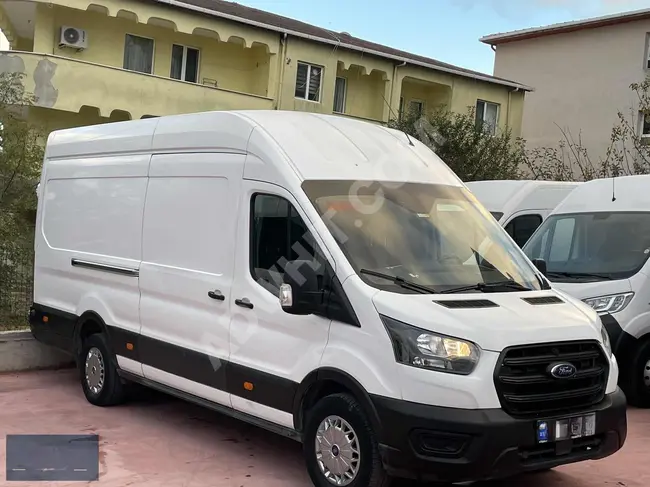 TRANSIT 350 E JUMBO Model 2021 High Roof 15 m3 with the option of installment payments through credit card over 12 installments.