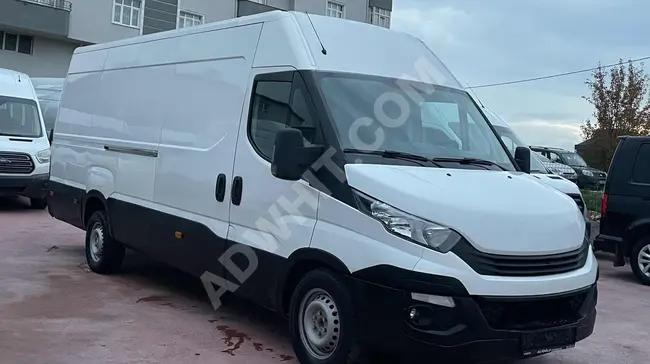 تقسيط على البطاقة الائتمانية لشاحنة Iveco  35S14 موديل 2019 بمسافة 96,000 كم