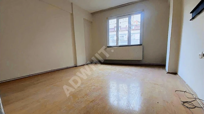 2+1 apartment with floor ownership in Şişli Gülbağ neighborhood