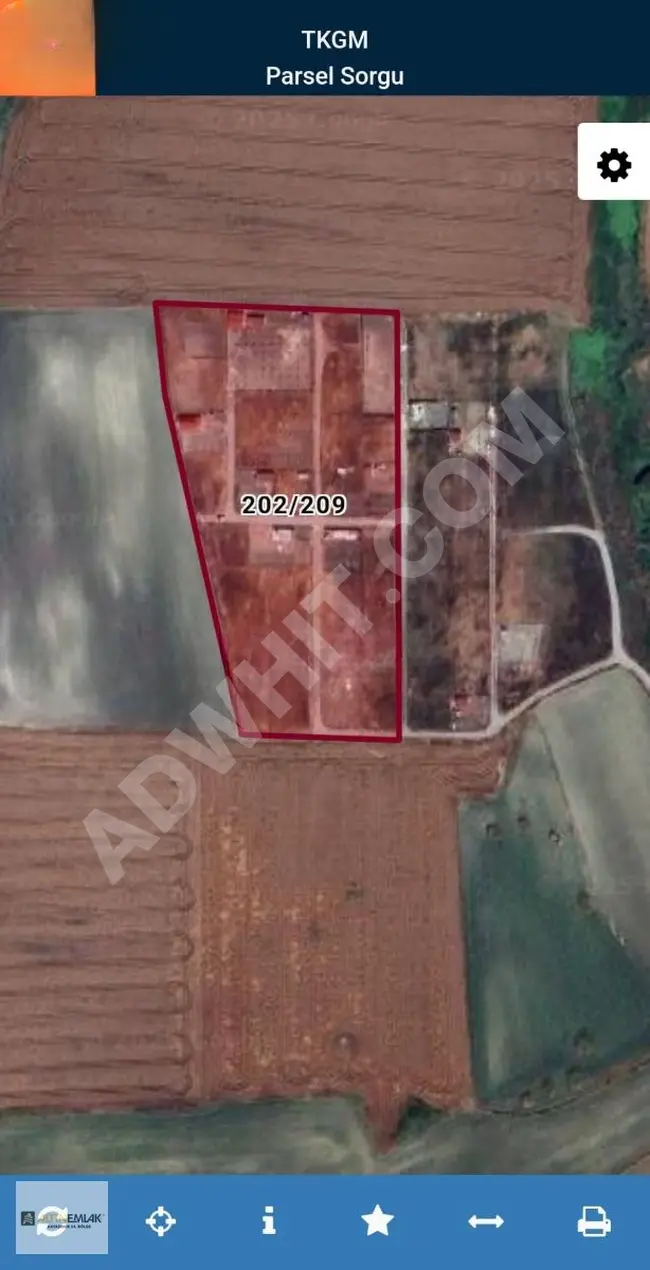 Commercial and residential land divided into shares in ARNAVUTKÖY HADIMKÖY YEŞİLBAYIR