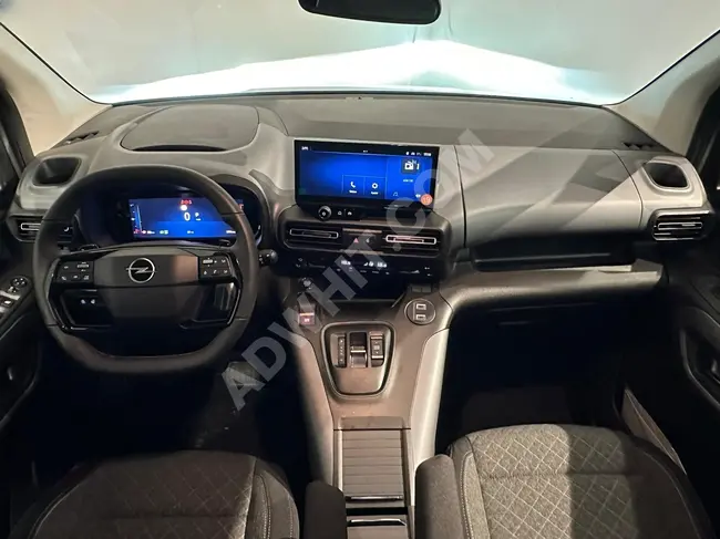 سيارة Opel Combo موديل 2024 جديدة - فتحة سقف - CarPlay