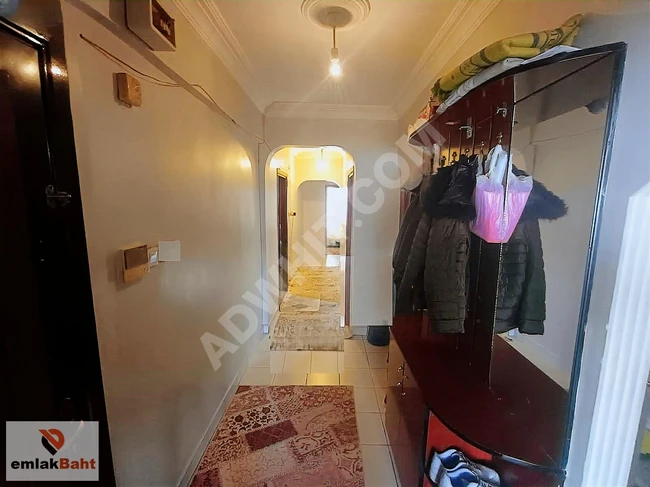 3+1 apartment with an area of 120 square meters on the fourth floor next to the covered market in FEVZİ ÇAKMAK neighborhood.