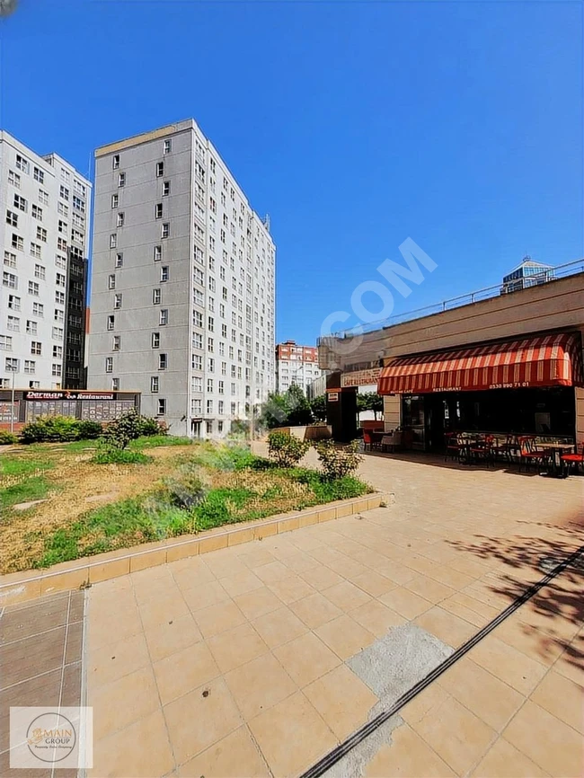 1+1 fully furnished apartment for rent within a complex just steps away from the metrobus.