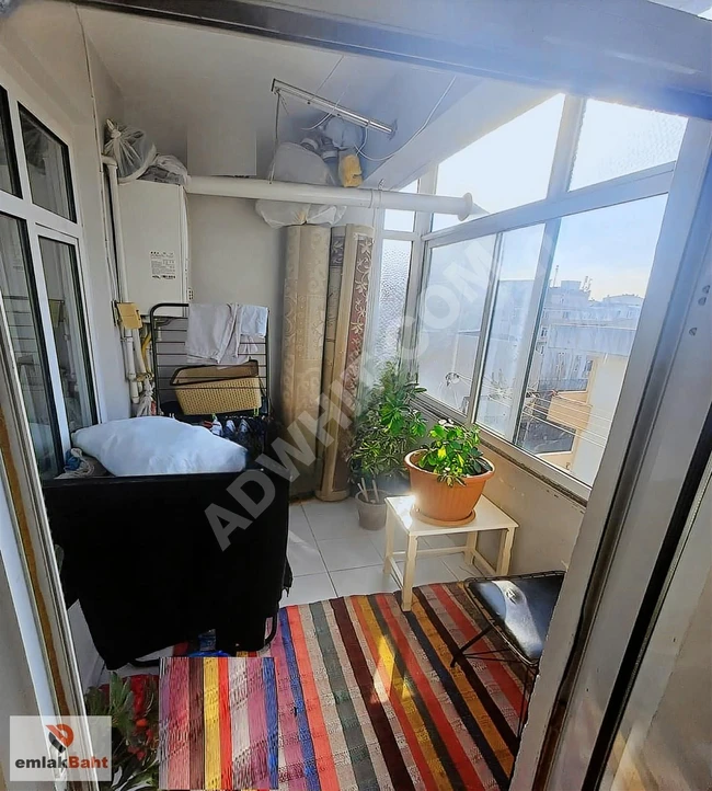 3+1 apartment with an area of 120 square meters on the fourth floor next to the covered market in FEVZİ ÇAKMAK neighborhood.