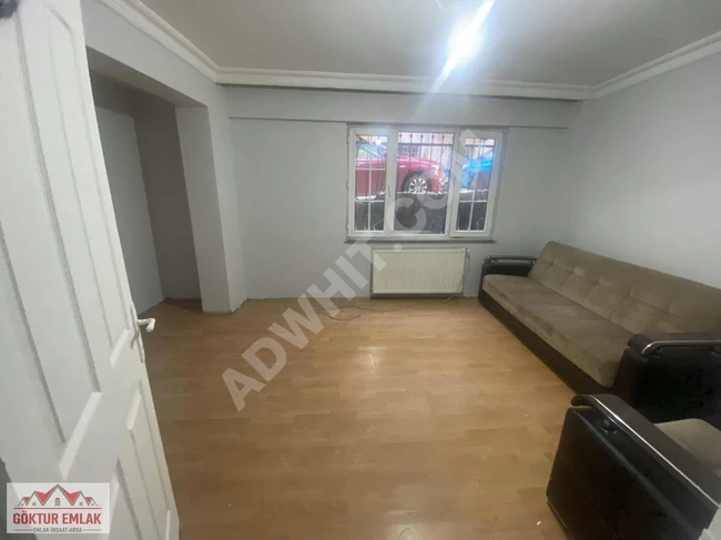 Reverse duplex apartment in a clean condition in the Şişli Mecidiyeköy Gülbağ neighborhood.