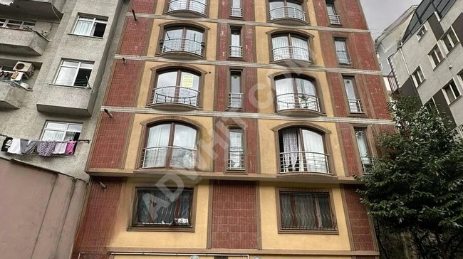 An apartment suitable for a mortgage loan in Mecidiyeköy, on Galataderesi Street