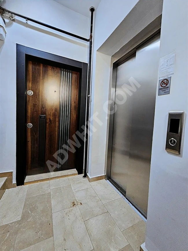 2+1 apartment with an area of 90 square meters in a residential building that is 4 years old, located in ÜMRANİYE, NECİPFAZIL neighborhood.