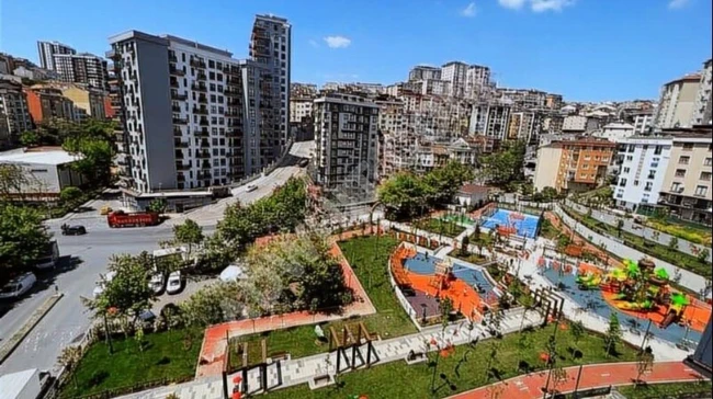 Apartment 1+1 with an area of 55 square meters in a residential complex, with underfloor heating system for rent from TAŞTAN EMLAK.