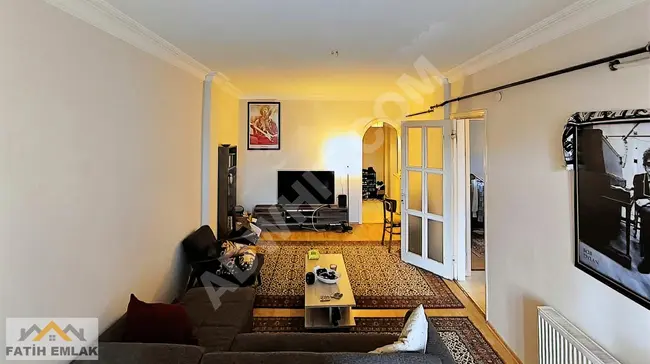 Apartment for rent 2+1 clean with an area of 80 square meters, top floor in ÜSKÜDAR SALACAK