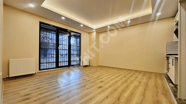 A new apartment on the ground floor in the Zeylan Evleri complex from Yuvam Emlak Bakırköy