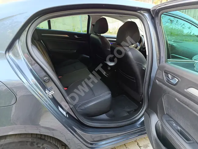 سيارة RENAULT MEGANE 1.5 BLUE DCİ موديل 2020 - ديزل أوتوماتيك - حزمة İCON