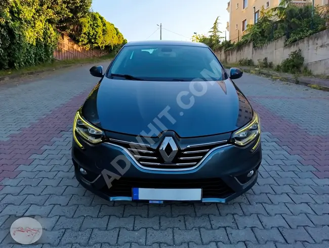 سيارة RENAULT MEGANE 1.5 BLUE DCİ موديل 2020 - ديزل أوتوماتيك - حزمة İCON