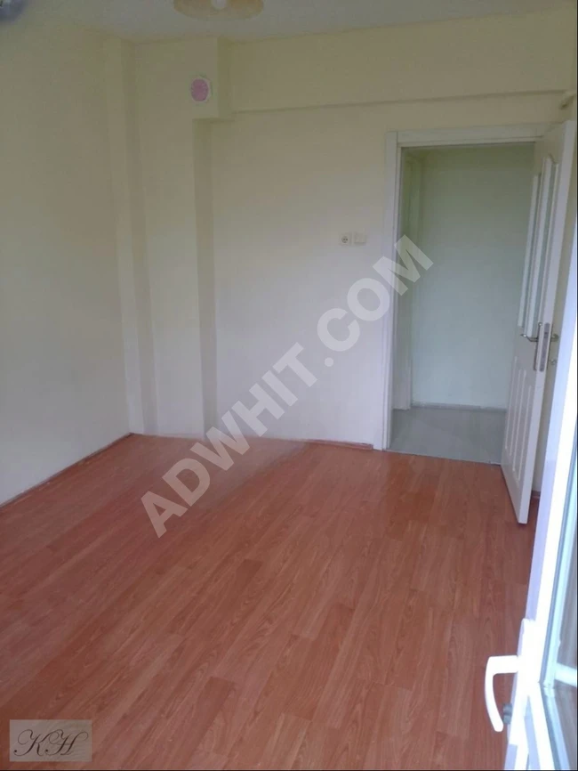 Clean 2+1 apartment on the first floor for rent in Zeynep Kamil,