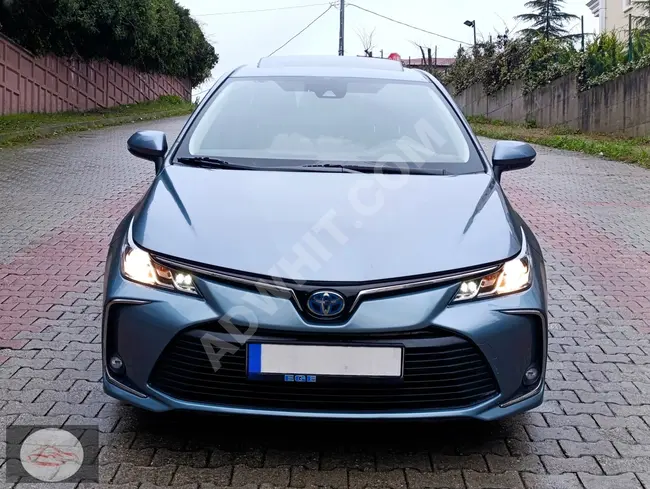 TOYOTA COROLLA 1.8 HYBRID PLAME X-PACK Model 2020 with a distance of 69 thousand km