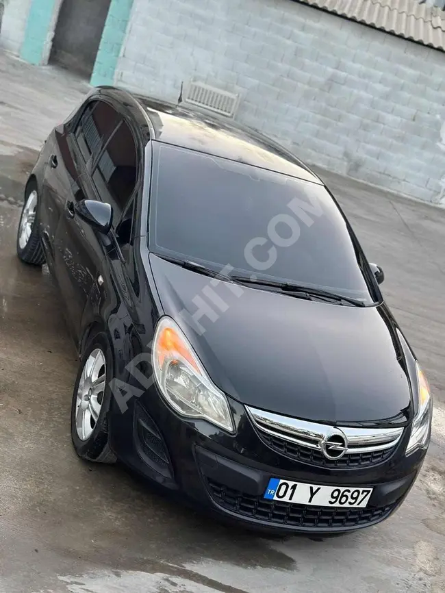 سيارة OPEL CORSA موديل 2012 - محرك نظيف جداً - صيانة بالخدمة