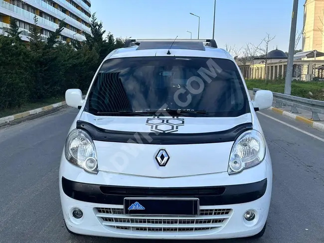 سيارة RENAULT KANGOO MULTİX 1.5 DCİ موديل  2009 قرض كامل بنسبة فائدة  1.99