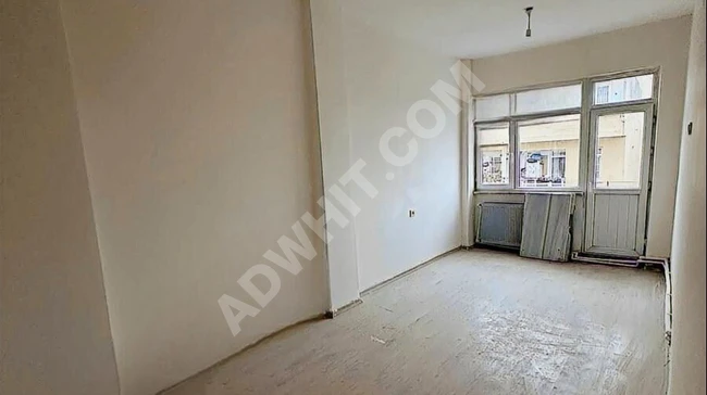 İLYASBEY CADDESİNDE BAKIMLI 2+1 90M² BALKONLU SATILIK DAİRE