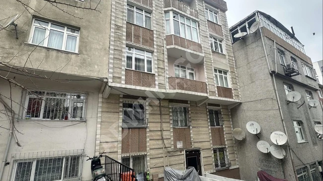 Apartment for rent, first floor 2+1 on Vatansever Street