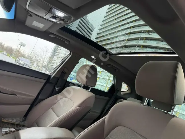 Hyundai Tucson 2019 model - glass roof without any flaws - very clean