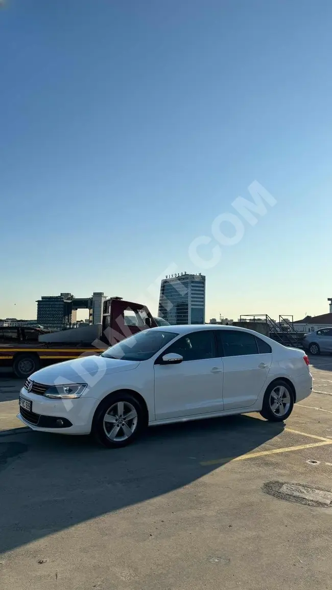 Volkswagen Jetta 1.6 TDi 2011 model, Diesel, fully equipped