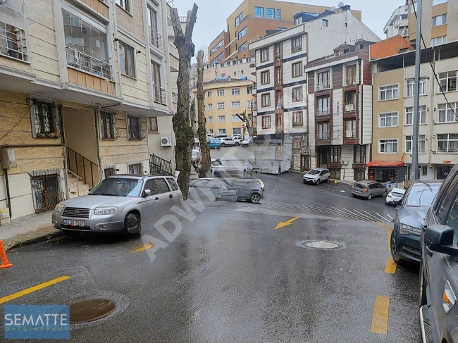 3+1 apartment for sale with an area of 117 square meters in Kağıthane.