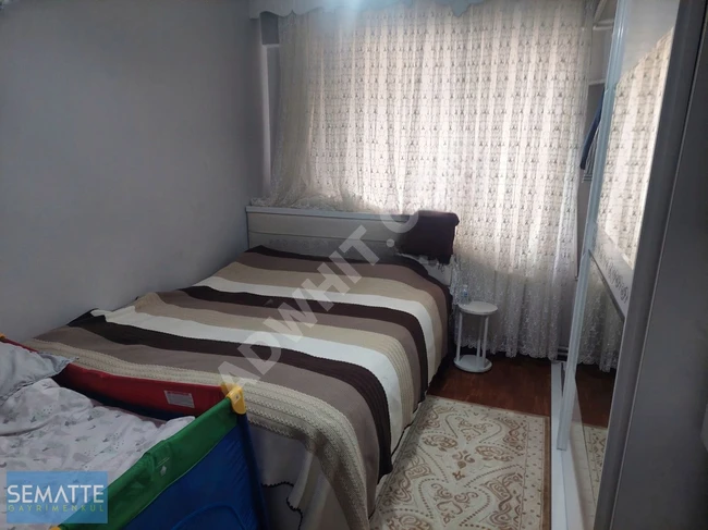 2+1 apartment in a residential complex for sale in Eyüp Düğmeciler