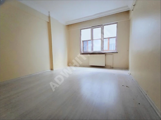 Apartment for rent on the third floor, fully furnished in the Yayla area.