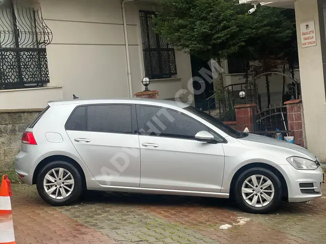 VOLKSWAGEN GOLF 1.2 TSI model 2016 without defects, no paint, no modifications