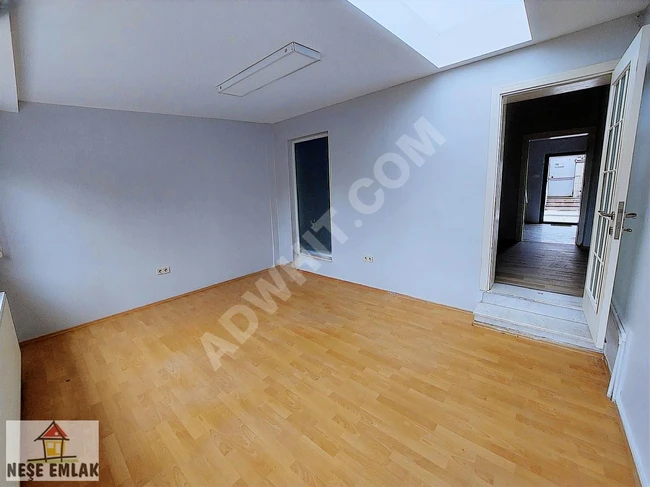 Independent house for rent consisting of two floors with a private garden in Üsküdar Bağlarbaşı