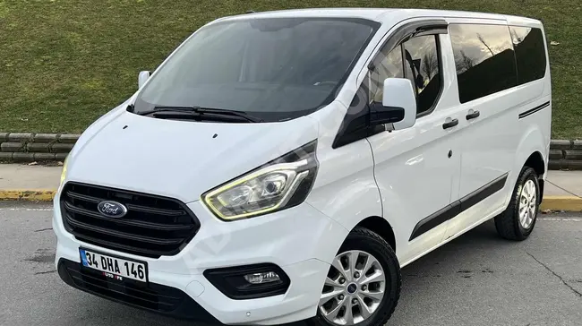 Ford Transit Custom   بدون  عيوب أو طلاء، 5+1+باب مزدوج +فاخر+فريد من نوعه...