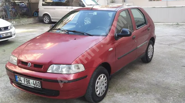 FIAT PALIO 1.2 car, model 2004, with gas-powered air conditioning, unparalleled cleanliness