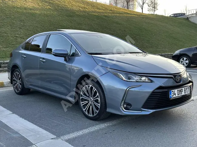 سيارة Toyota Corolla 1,8 Hybrid Flame X موديل 2020 - صيانة بالكامل