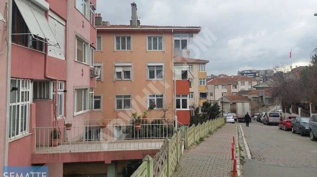 2+1 apartment in a residential complex for sale in Eyüp Düğmeciler