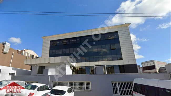 A commercial building with a 1600 square meter enclosed area from YAREN EMLAK, in the ŞERİFALİ district.